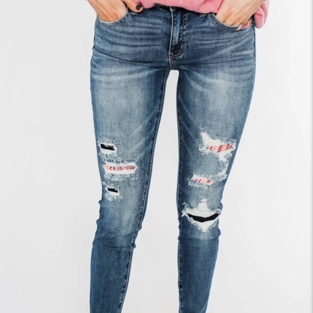 NWOT KanCan Aztec Jean's